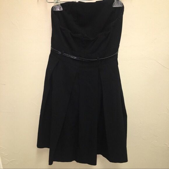 Black Halo LBD Strapless Belted Mini Cocktail Dress w/ Pockets - Picture 5 of 6